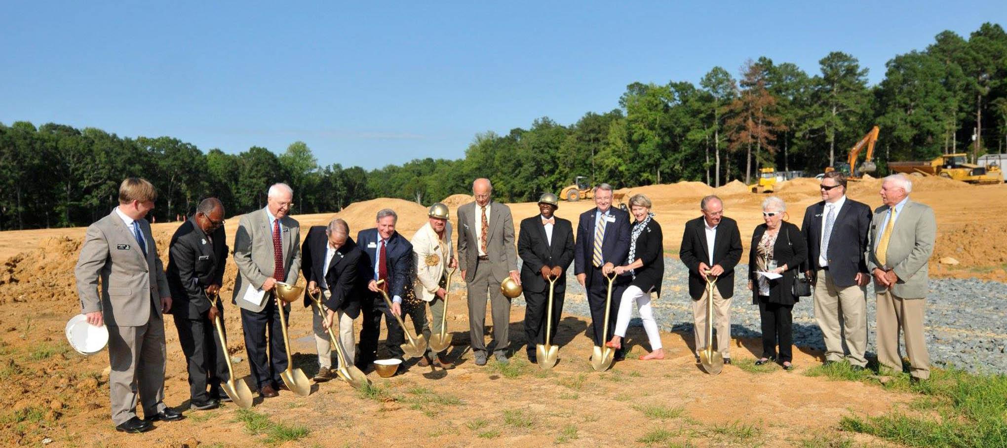 澳门黄金城赌城 holds groundbreaking event in Chatham County